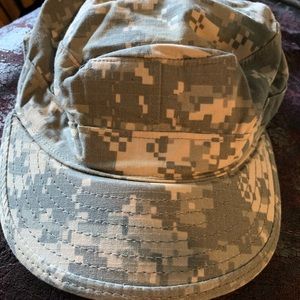 Army hat 7 1/8 size